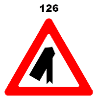 תמרור 126 התמזגות עם כביש שבו זכות קדימה משמאל. אין פניה ימינה או שמאלה